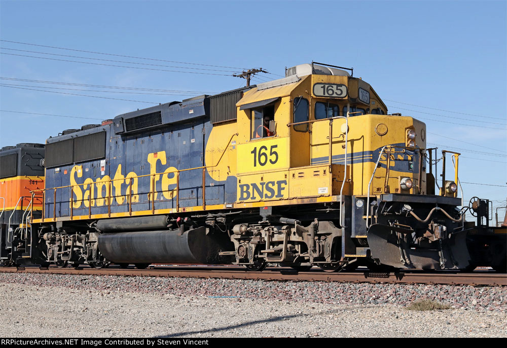 BNSF GP60 BNSF #165